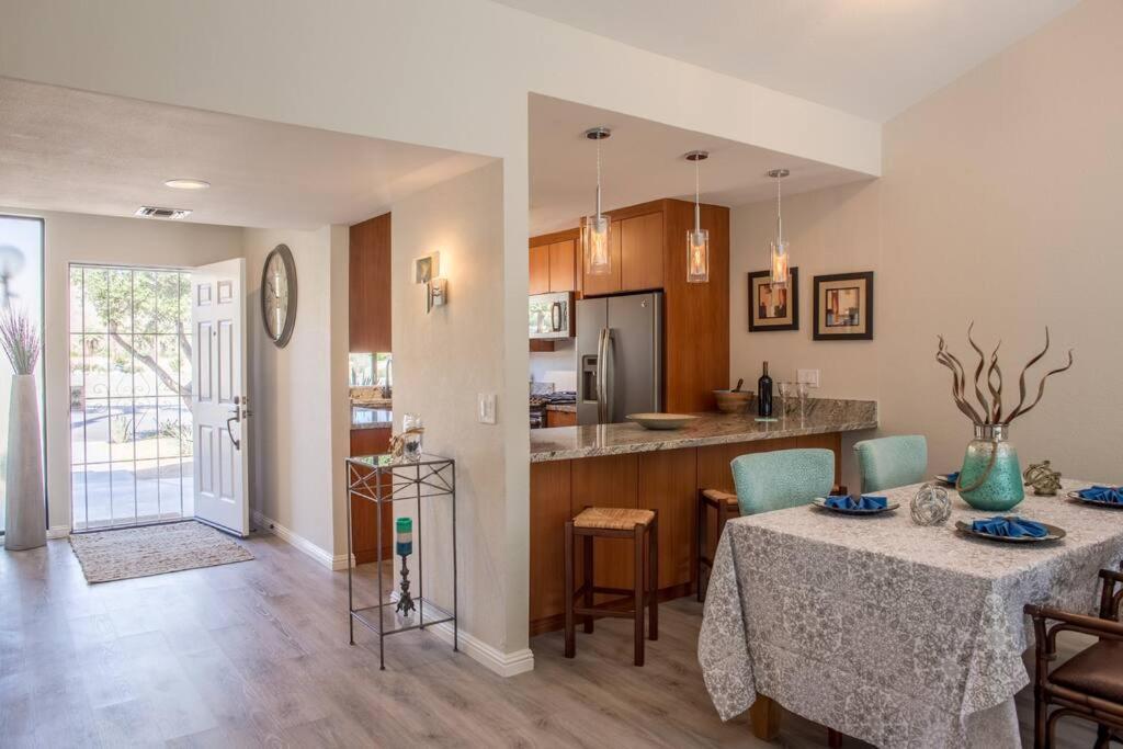 Charming Palm Desert Oasis - An Ideal Getaway Home Экстерьер фото